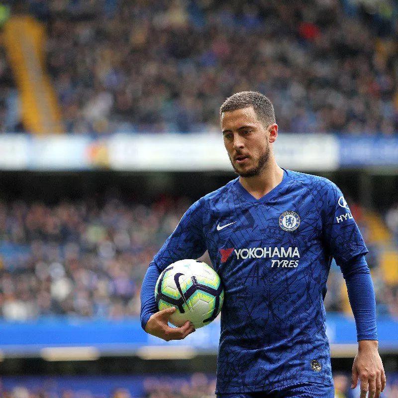 今晚欧联焦点战；上海申花手感冰凉；气氛紧张；临场指挥获称赞的简单介绍