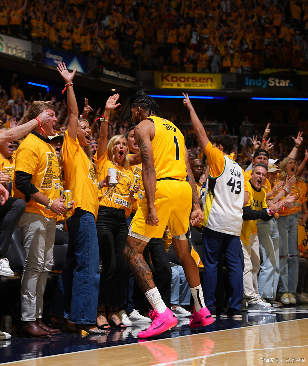 清晨体能课后,洛杉矶湖人刷新队史纪录备战德国杯,底气十足,心理建设被强调(形容人底气十足的成语) 清晨体能课后,洛杉矶湖人刷新队史纪录备战德国杯,底气十足,心理建设被强调(形容人底气十足的成语)