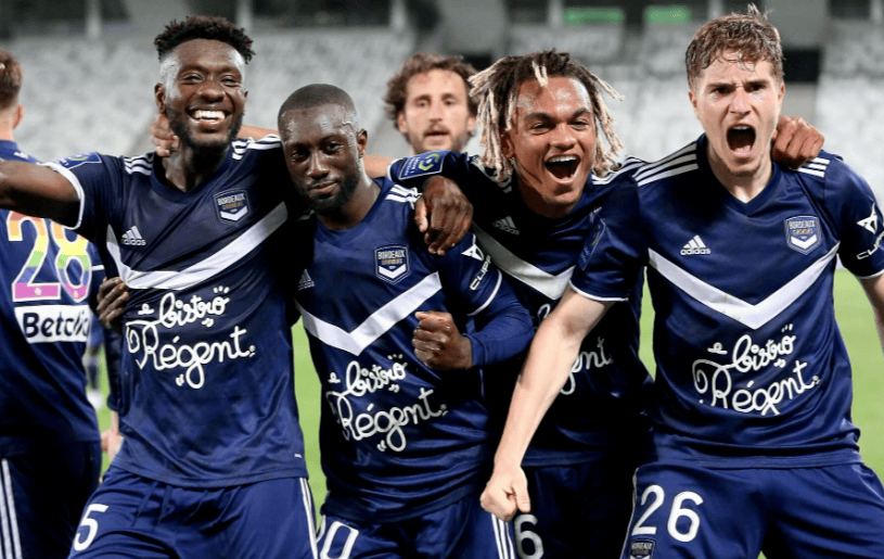 进入全新世大暖期后