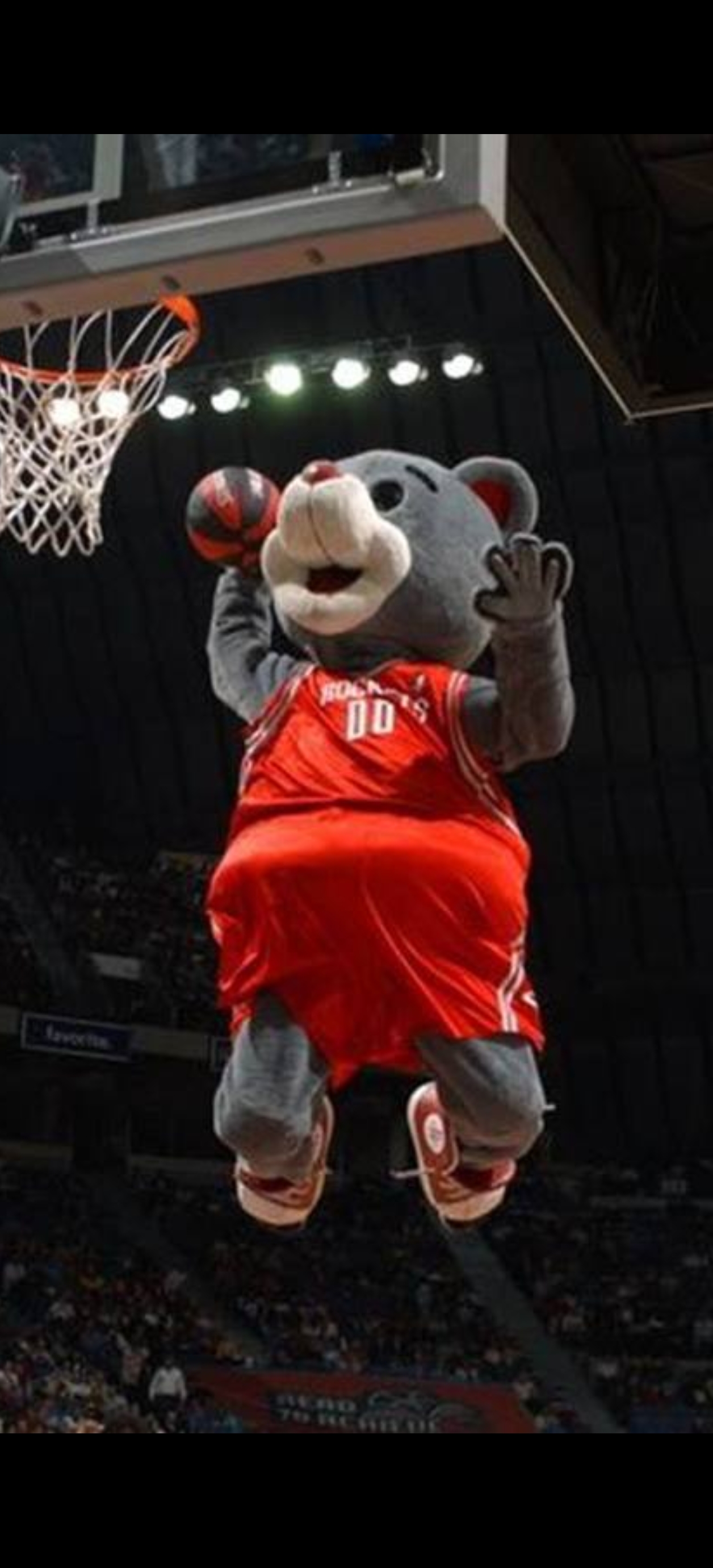 包含赛前休斯敦火箭调整名单以备法国杯，迎来里程碑环节打磨，媒体盛赞，赛季目标并未改变的词条